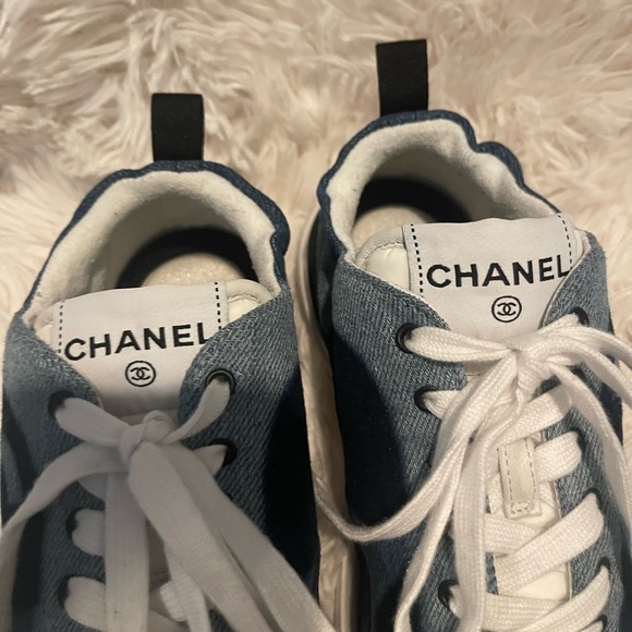Chanel Sneakers in Denim - Picture 7 of 8